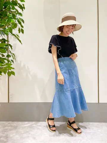 ANY SIS スタッフ コーディネート画像