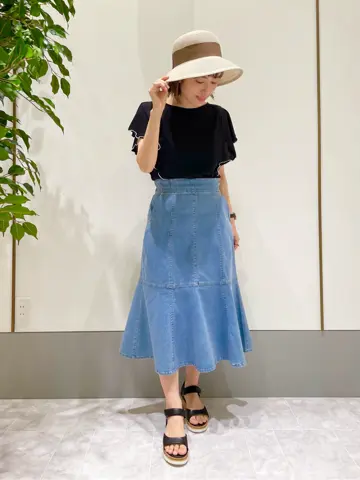 ANY SIS スタッフ コーディネート画像