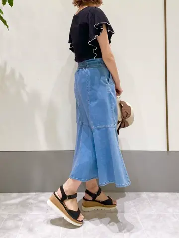 ANY SIS スタッフ コーディネート画像