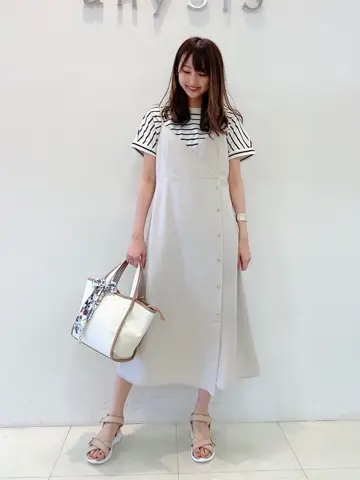 ANY SIS スタッフ コーディネート画像