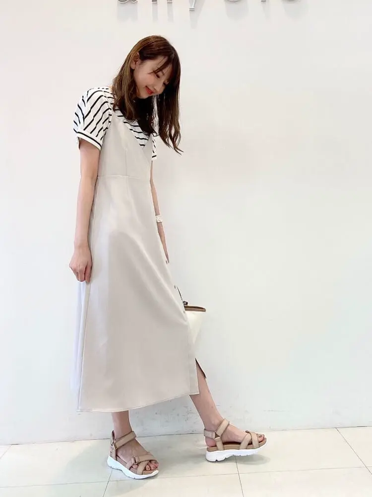 ANY SIS スタッフ コーディネート画像