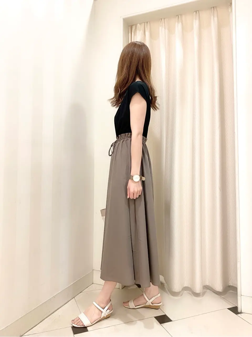 ANY SIS 金井 コーディネート画像