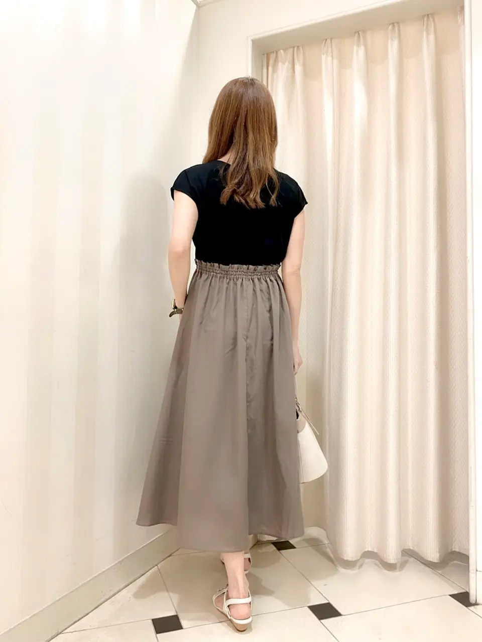 ANY SIS 金井 コーディネート画像