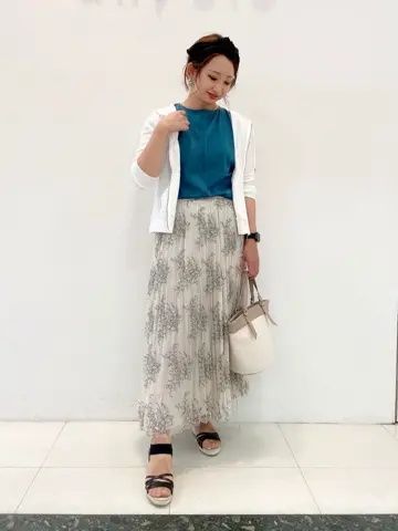 ANY SIS スタッフ コーディネート画像