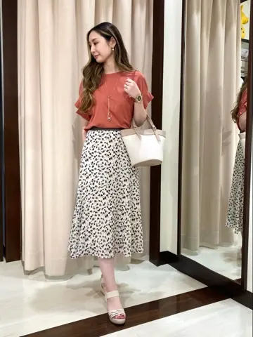 ANY SIS STAFF コーディネート画像