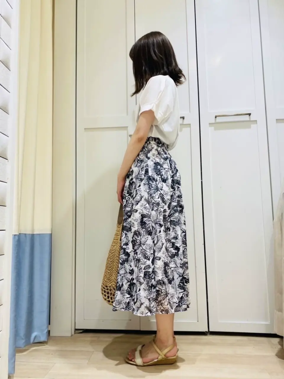 ANY SIS スタッフ コーディネート画像