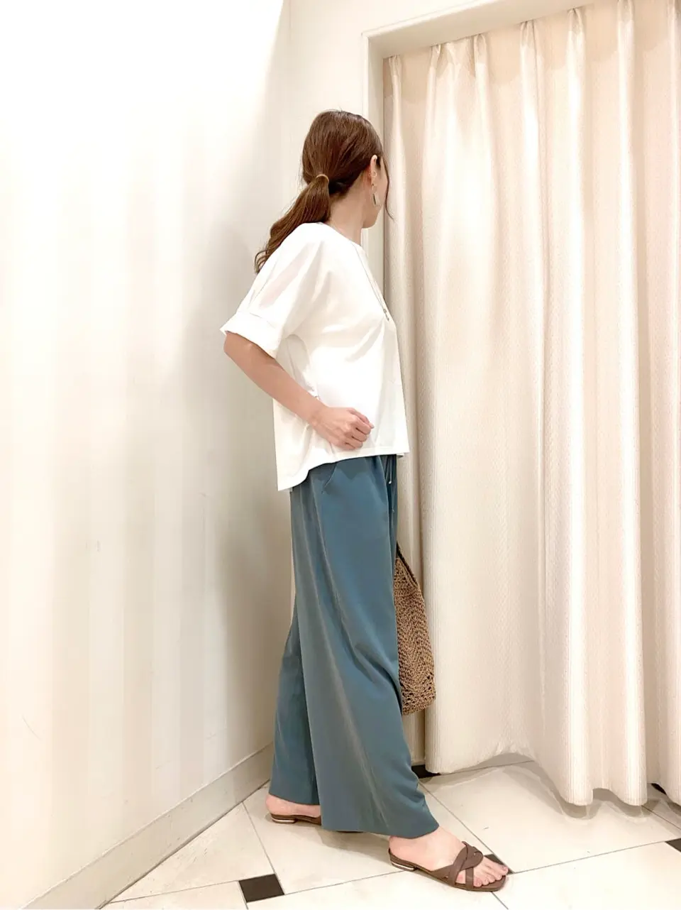 ANY SIS 金井 コーディネート画像