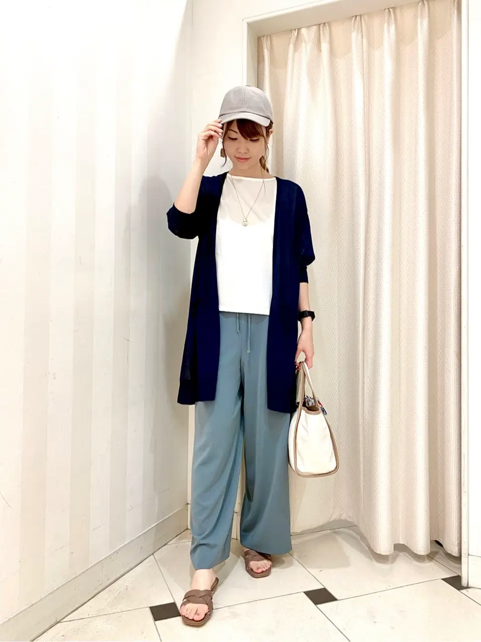 ANY SIS 金井 コーディネート画像