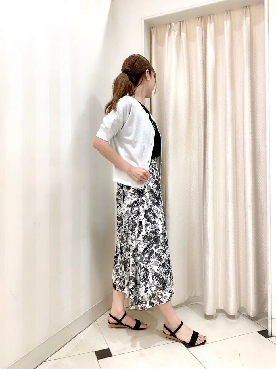 ANY SIS 金井 コーディネート画像