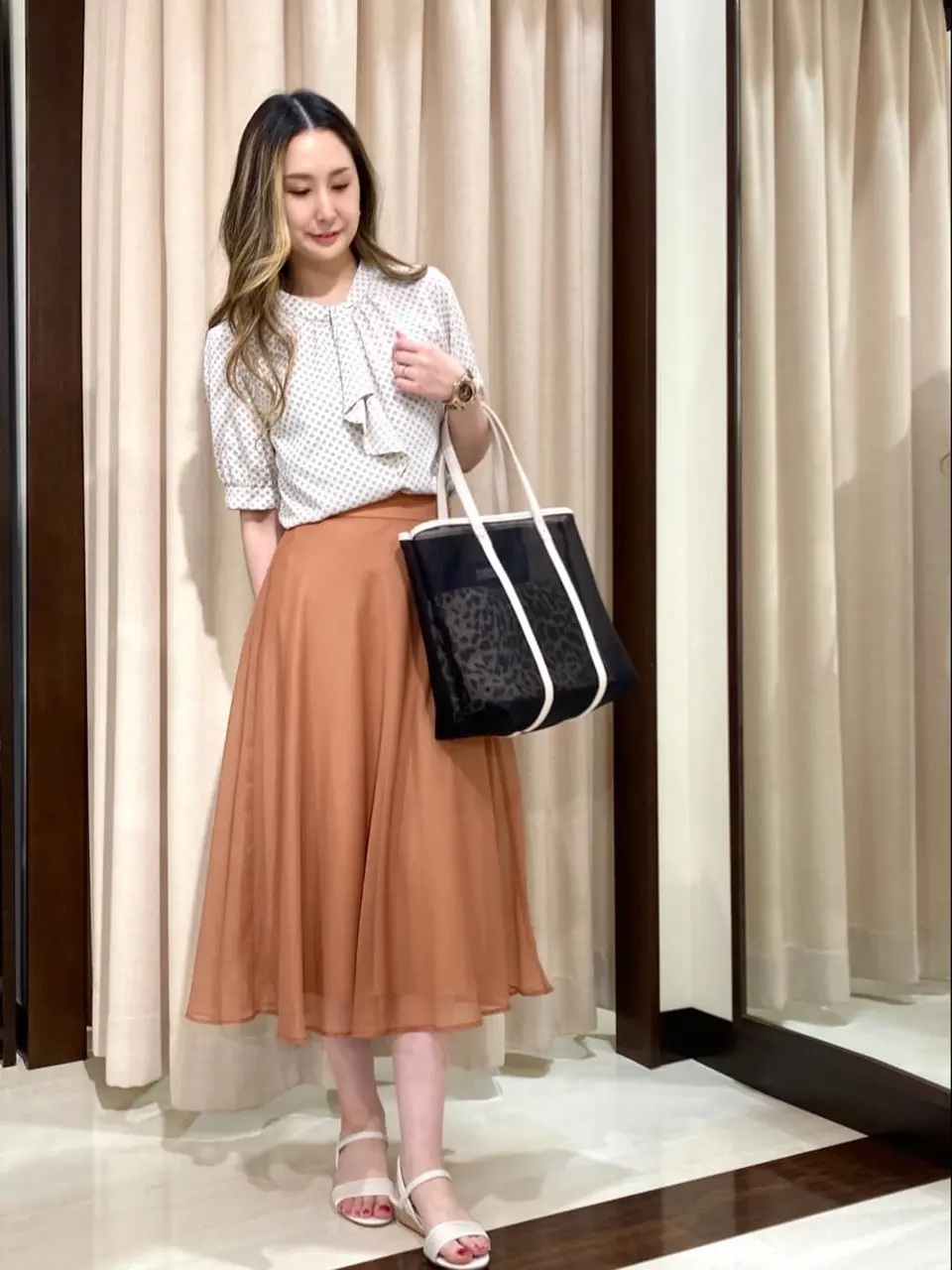 ANY SIS STAFF コーディネート画像