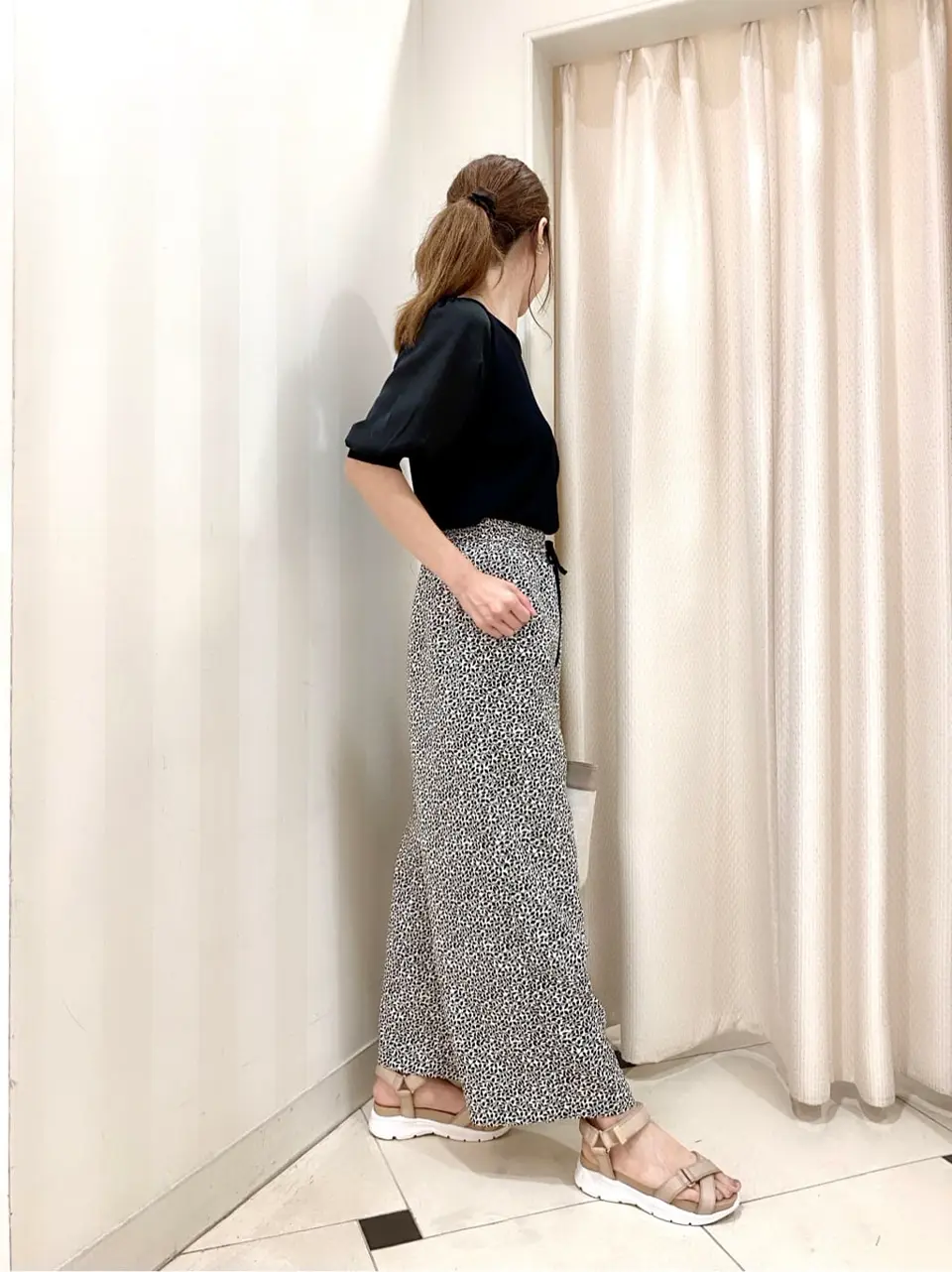 ANY SIS 金井 コーディネート画像