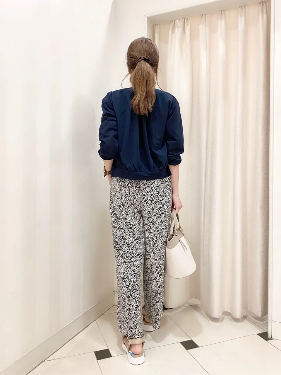 ANY SIS 金井 コーディネート画像