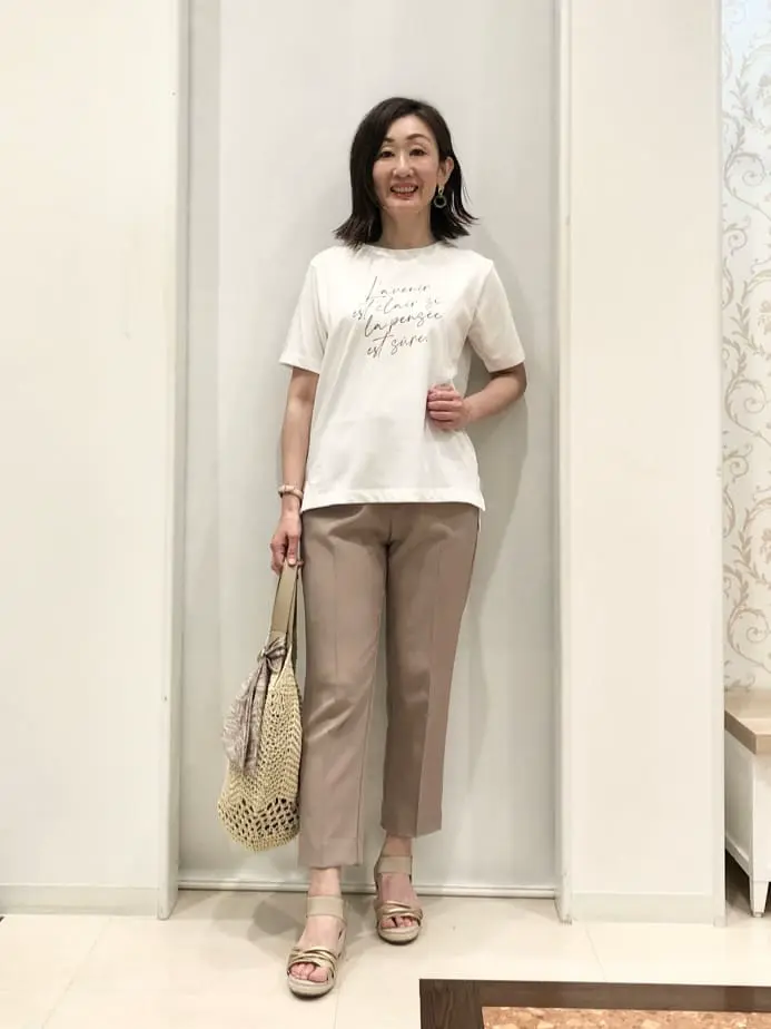 ANY SIS スタッフ コーディネート画像