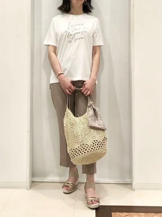 ANY SIS スタッフ コーディネート画像