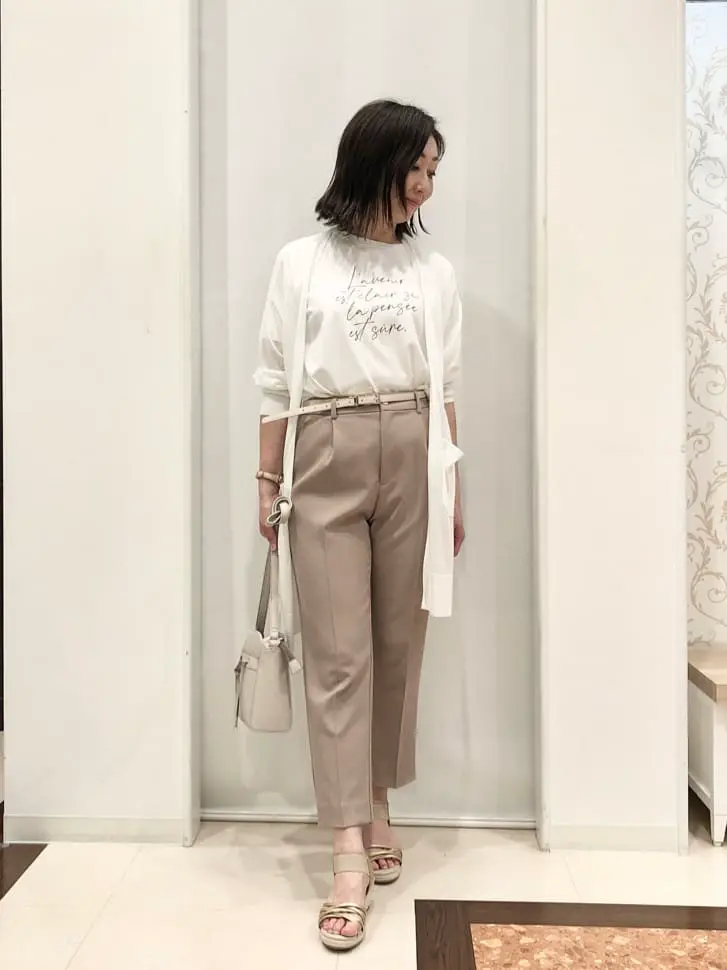 ANY SIS スタッフ コーディネート画像