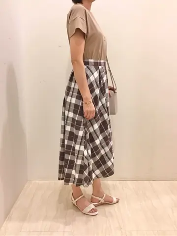 ANY SIS 藤森 コーディネート画像