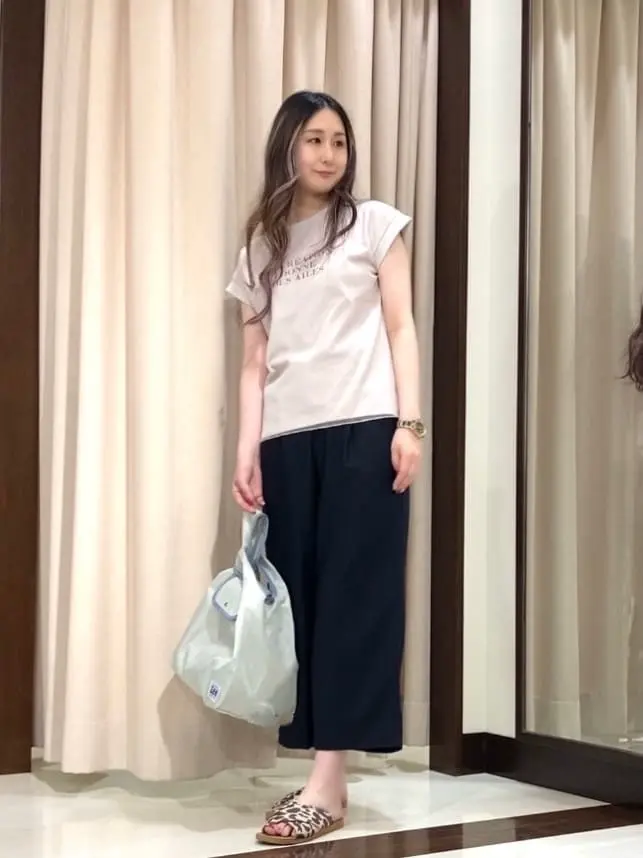 ANY SIS STAFF コーディネート画像