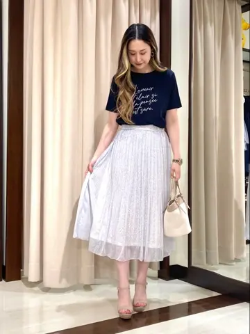 ANY SIS STAFF コーディネート画像