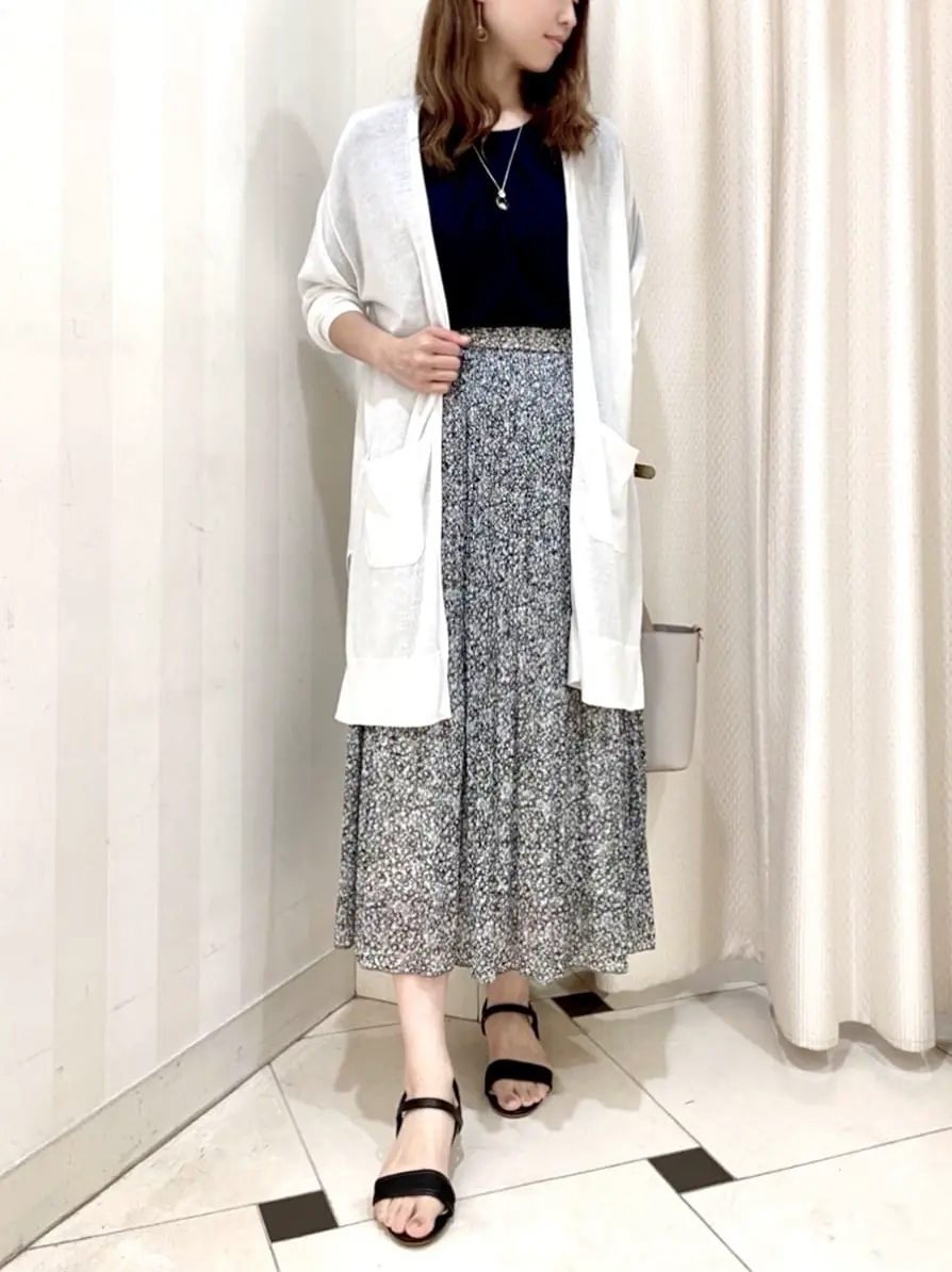 ANY SIS 金井 コーディネート画像