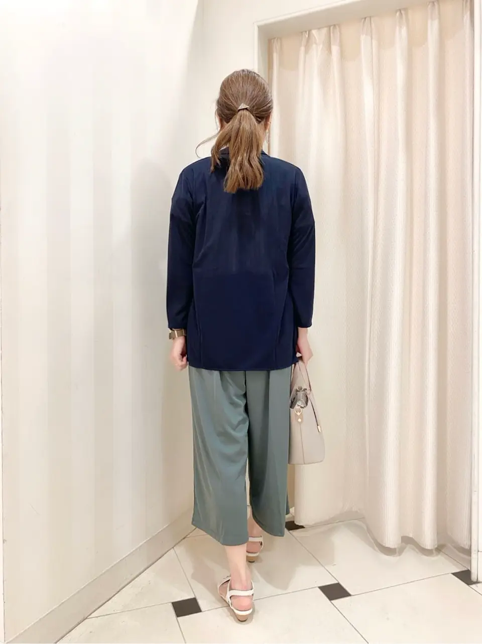 ANY SIS 金井 コーディネート画像