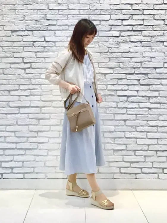 ANY SIS スタッフ コーディネート画像