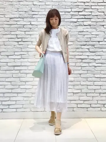 ANY SIS スタッフ コーディネート画像