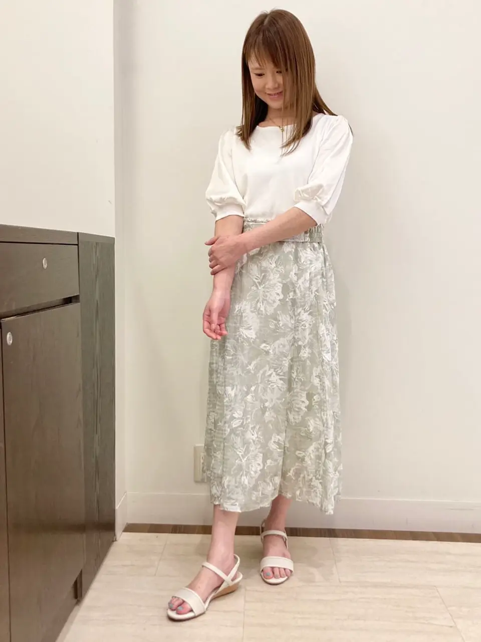 ANY SIS スタッフ コーディネート画像