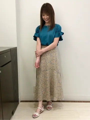 ANY SIS スタッフ コーディネート画像