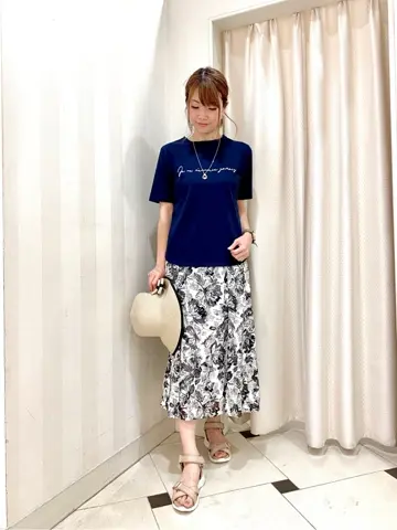 ANY SIS 金井 コーディネート画像