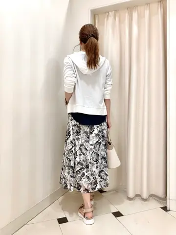 ANY SIS 金井 コーディネート画像