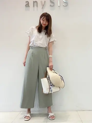 ANY SIS スタッフ コーディネート画像