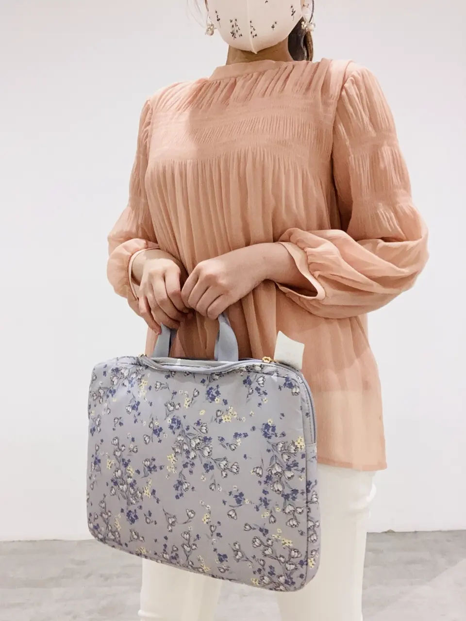 ANY SIS 川根　彩 コーディネート画像