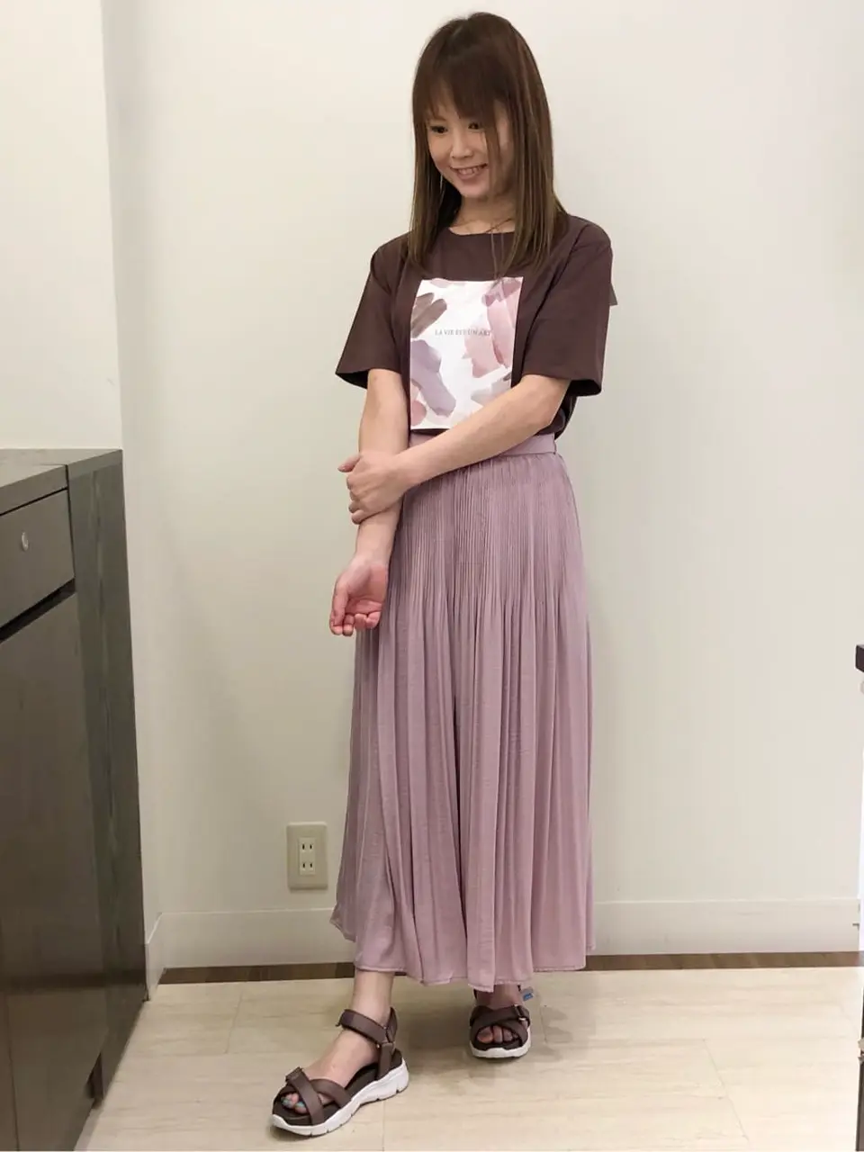 ANY SIS スタッフ コーディネート画像