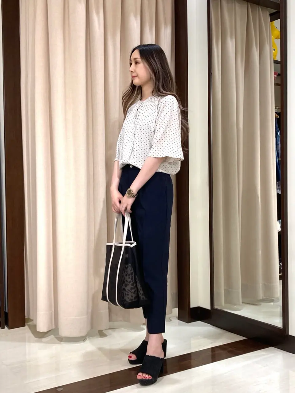 ANY SIS STAFF コーディネート画像