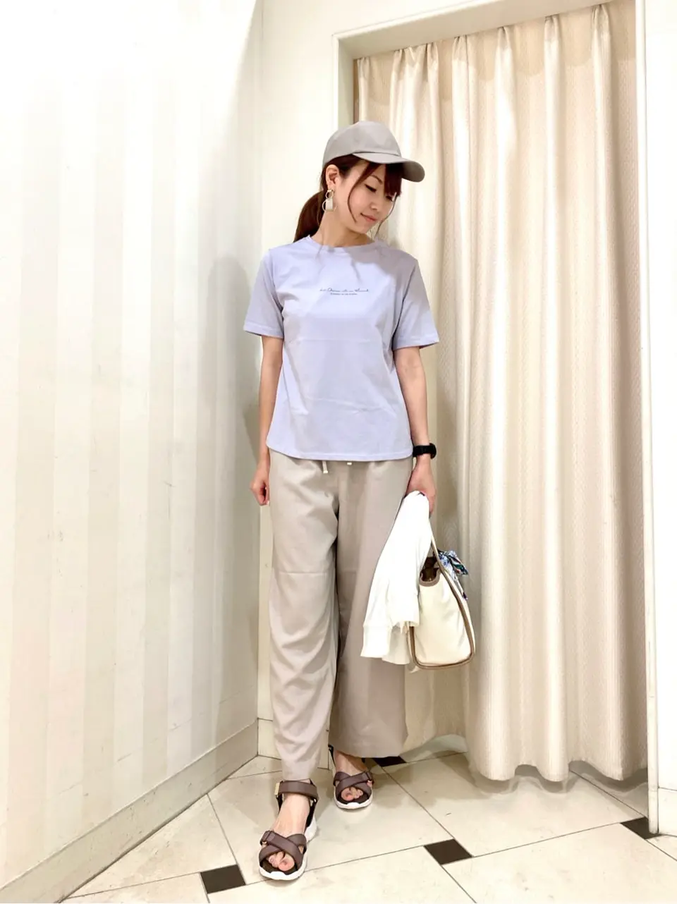 ANY SIS 金井 コーディネート画像