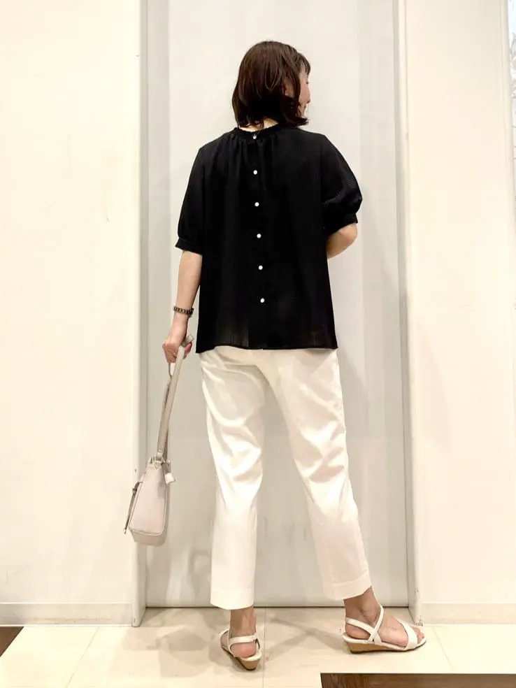 ANY SIS 横田 コーディネート画像