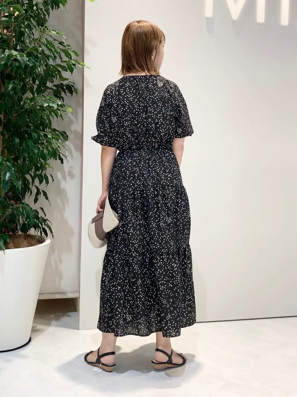 ANY SIS tomo コーディネート画像