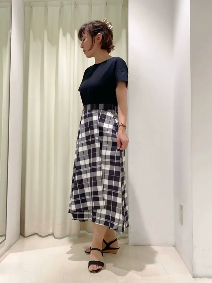 ANY SIS 山田 コーディネート画像