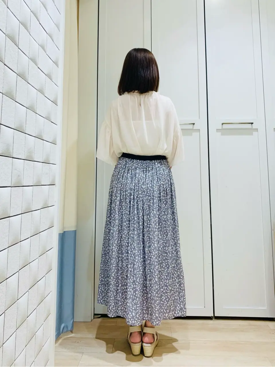 ANY SIS スタッフ コーディネート画像