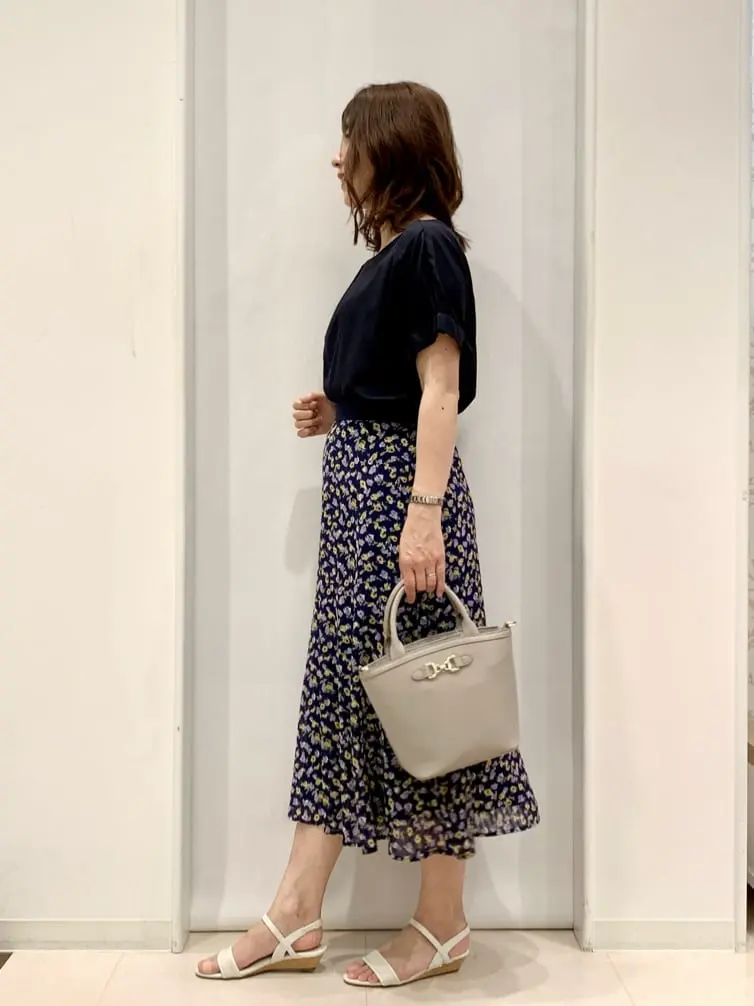 ANY SIS 横田 コーディネート画像