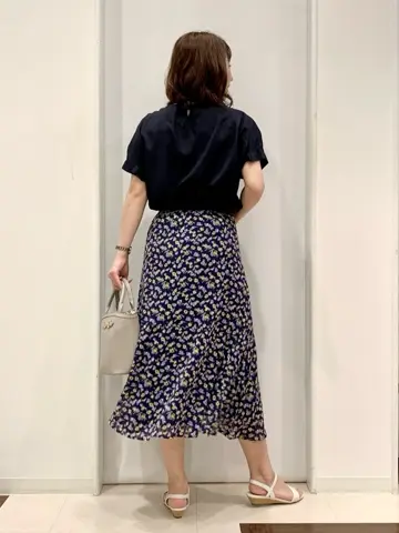 ANY SIS 横田 コーディネート画像