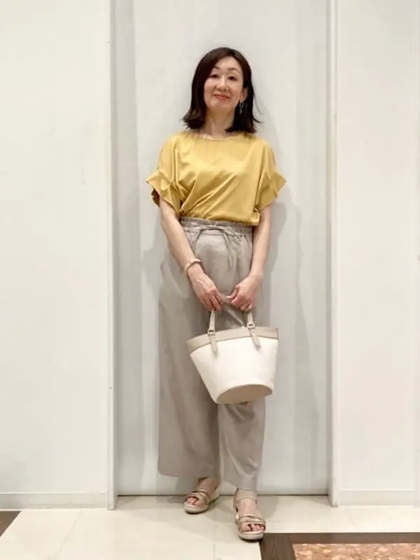 ANY SIS スタッフ コーディネート画像