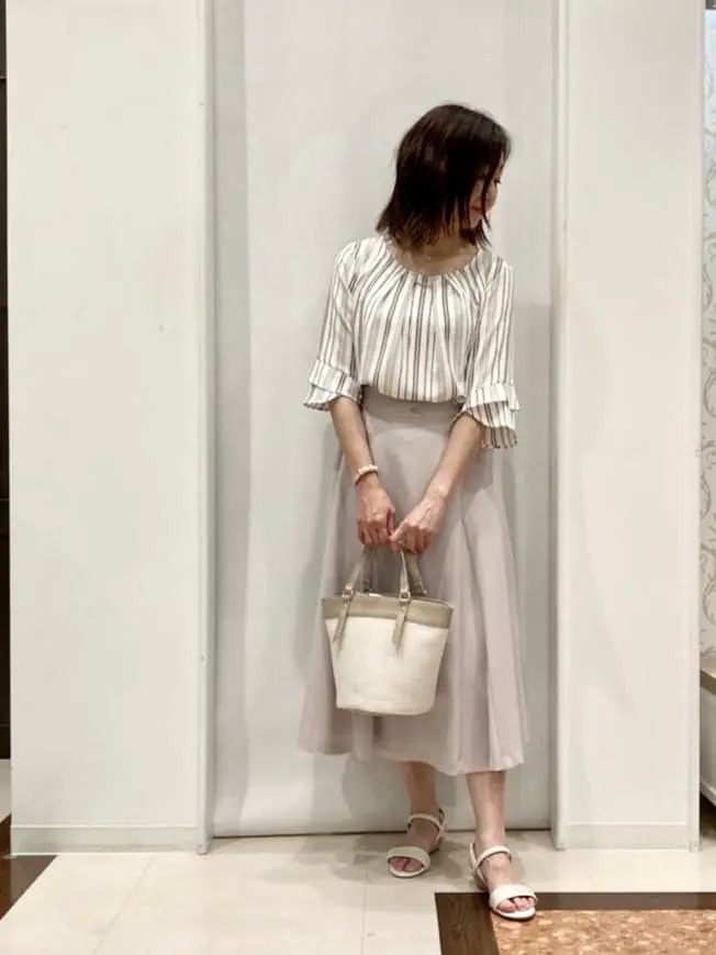 ANY SIS スタッフ コーディネート画像