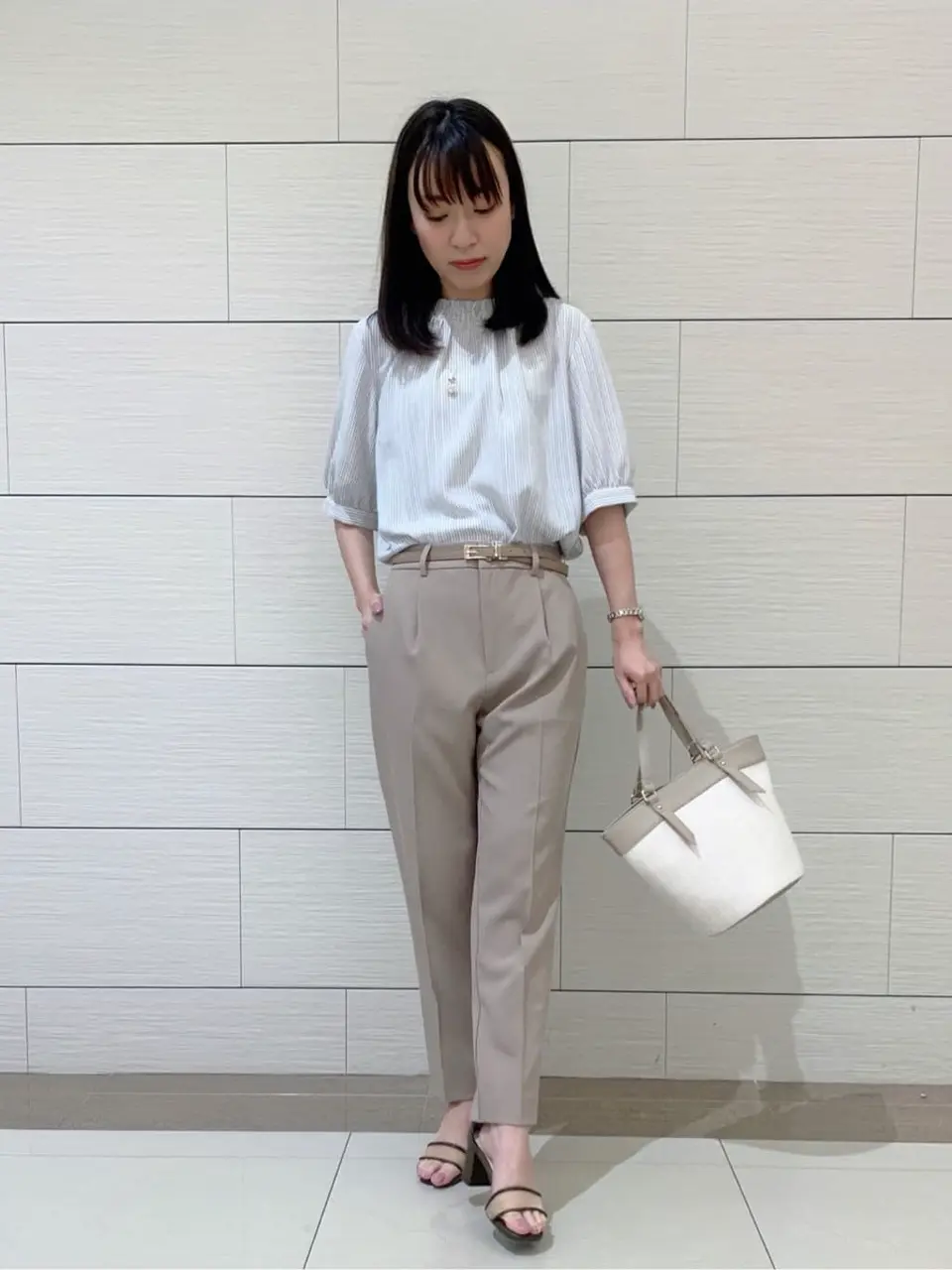 ANY SIS スタッフ コーディネート画像