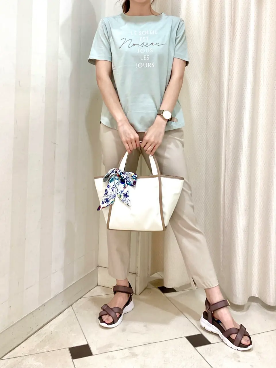 ANY SIS 金井 コーディネート画像