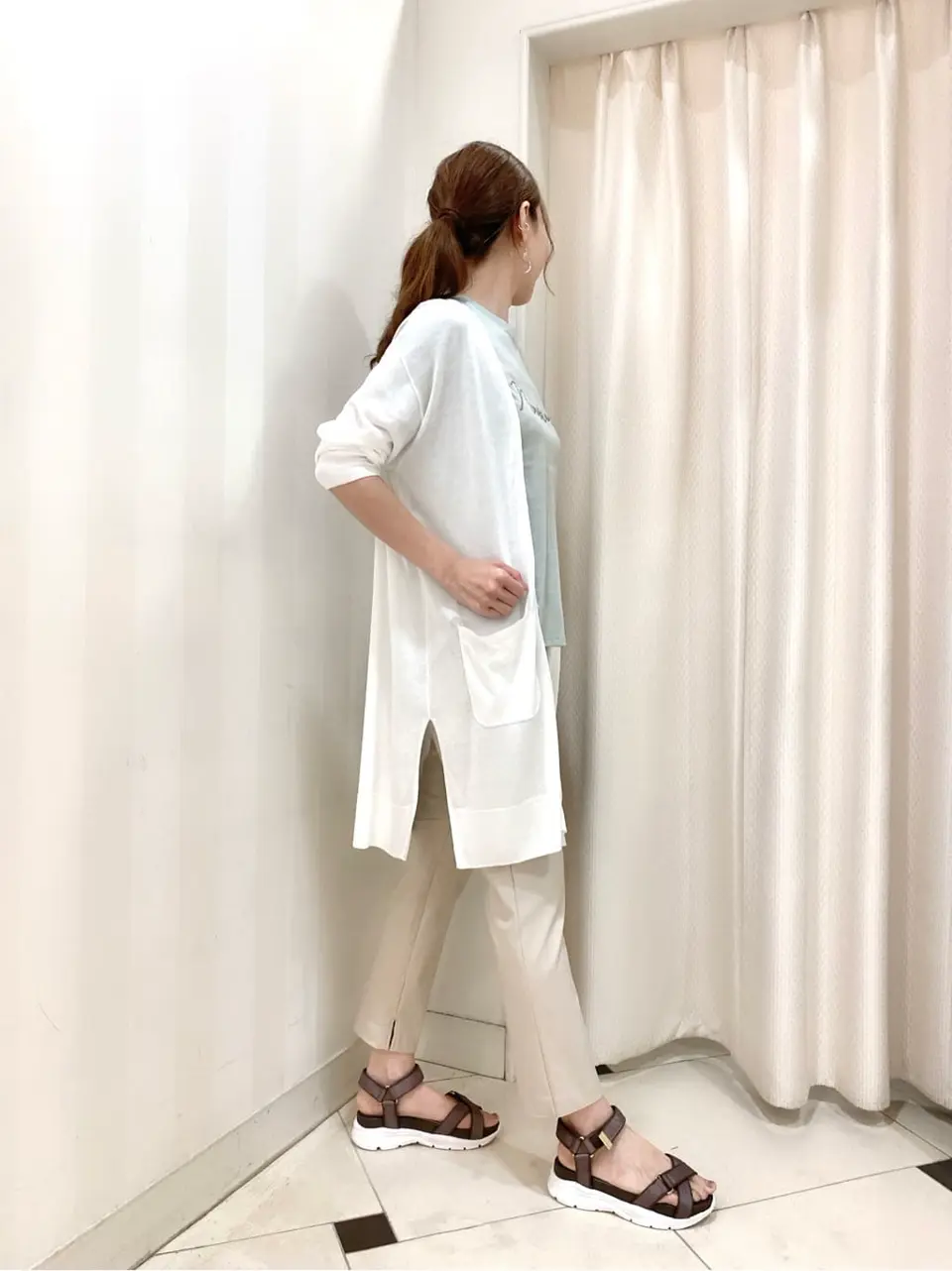 ANY SIS 金井 コーディネート画像