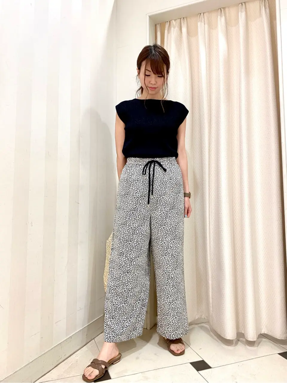 ANY SIS 金井 コーディネート画像