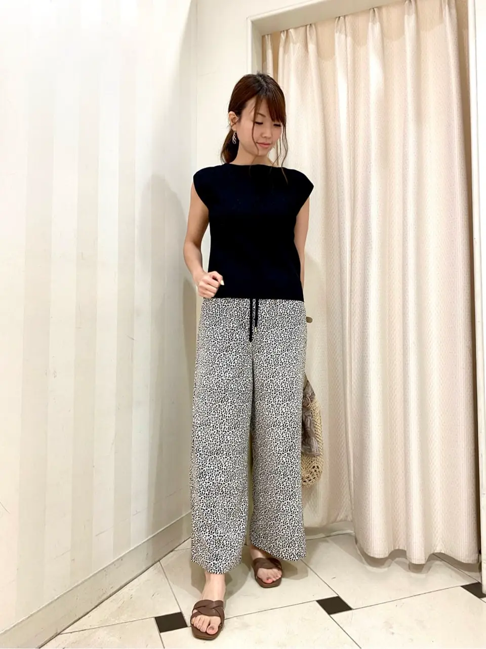 ANY SIS 金井 コーディネート画像