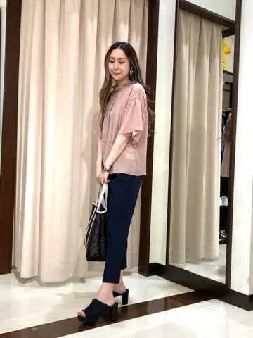 ANY SIS STAFF コーディネート画像