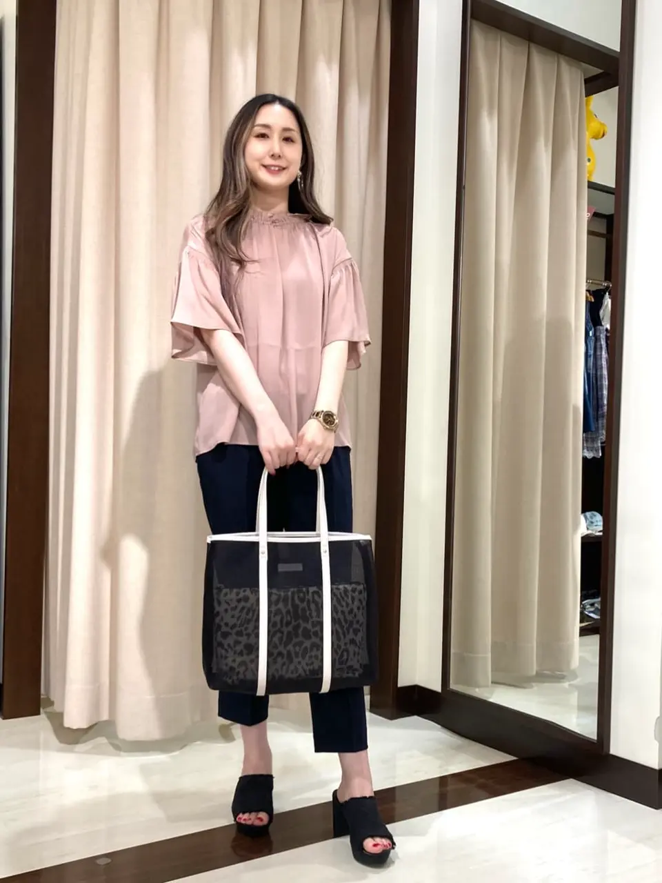 ANY SIS STAFF コーディネート画像